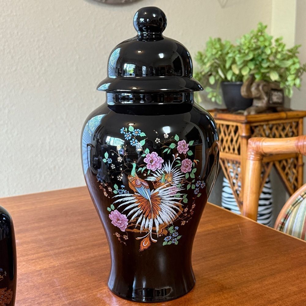 Vintage Ceramic Peacock Imperial Kutani 8” Japanese Vase and 15” Ceramic Pottery - Picture 4 of 16